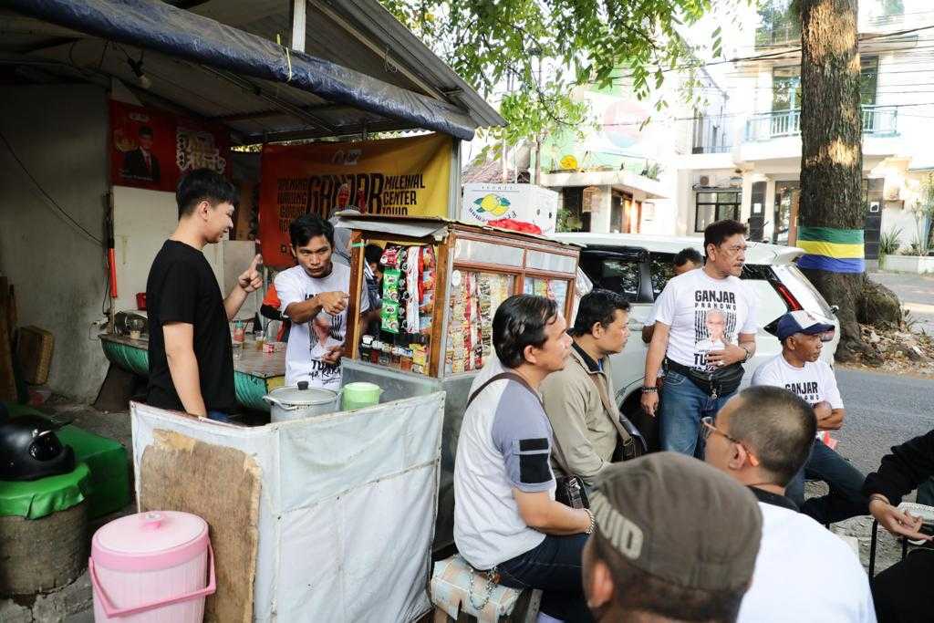 Ciptakan Warung Gotong Royong Ganjar Milenial Center Bantu UMKM