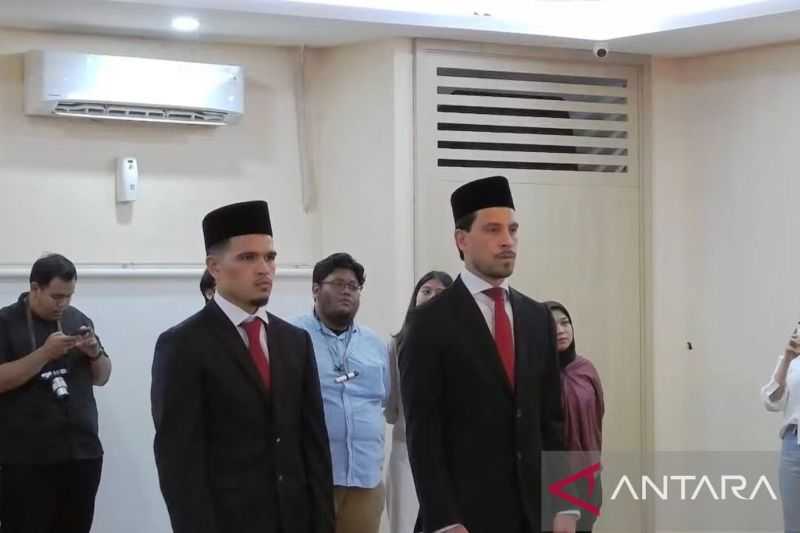 Kabar Gembira Thom Haye Dan Ragnar Oratmangoen Resmi Jadi Wni Koran