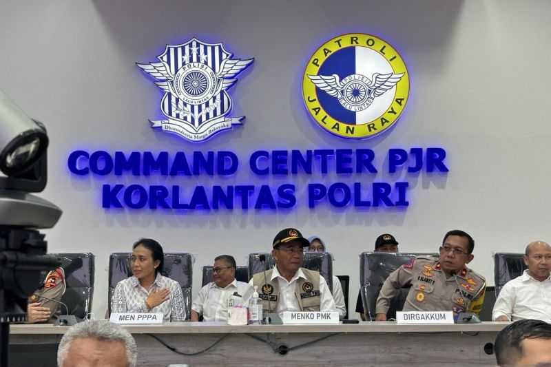 Menko Pmk Dan Menteri Pppa Tinjau Kesiapan Mudik Di Command Center Km