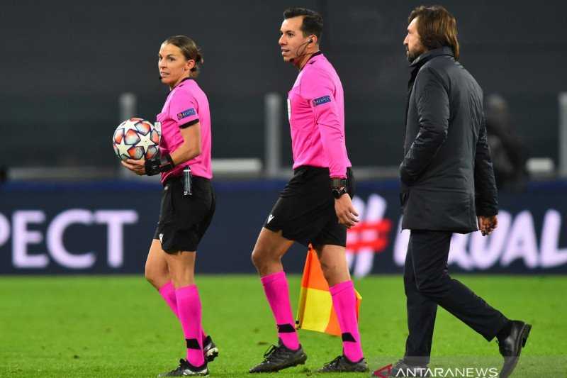 Stephanie Frappart Akan Jadi Wasit Perempuan Pertama Di Euro