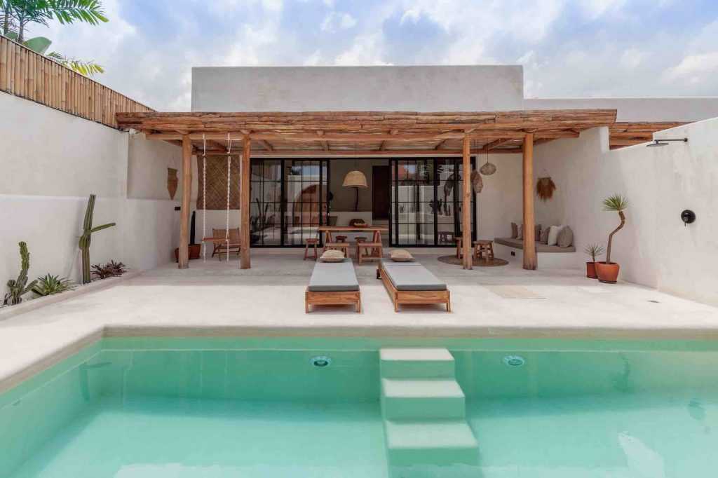 5 Villa Cantik di Kuta, Bali dengan Lokasi yang Strategis!