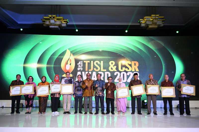 53 Perusahaan BUMN Raih Penghargaan TJSL&CSR Award 2023 3