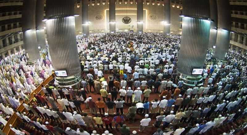 Angin Segar Bagi Warga Muslim! Akhirnya Masjid Istiqlal Izinkan Ibadah Berjamaah dengan Syarat Ini