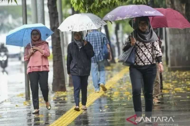 Awas Banjir! Siang Ini Jakarta Selatan dan Jakarta Timur Diperkirakan Bakal Hujan