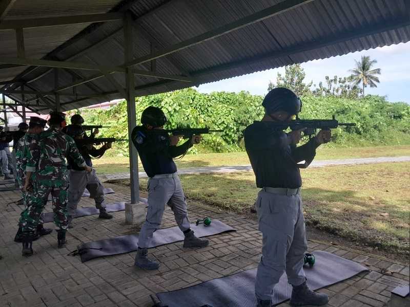 Bakamla Gelar Latihan Menembak untuk Kesiapan Operasi Wilayah Tengah