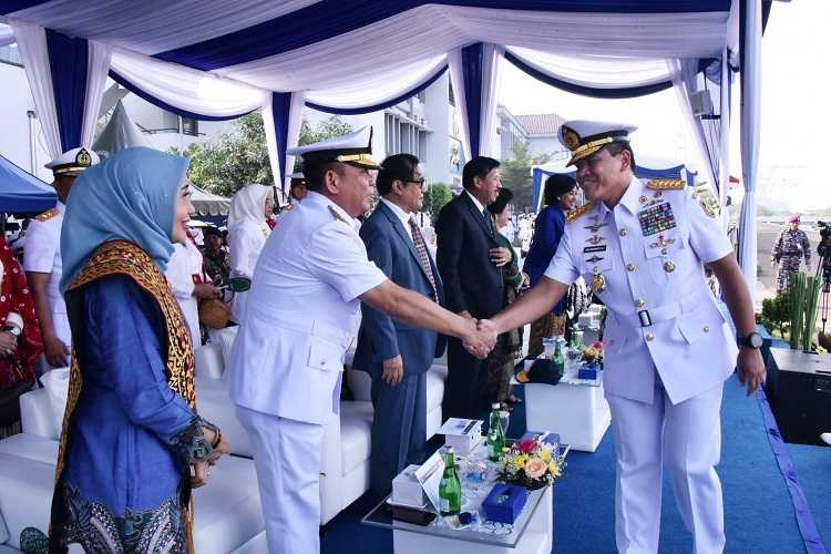 Bakamla RI Ramaikan Peringatan Hari Armada