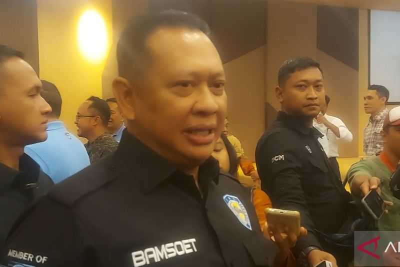 Bamsoet Minta Pemerintah Tetap Sosialisasikan Kendaraan Listrik