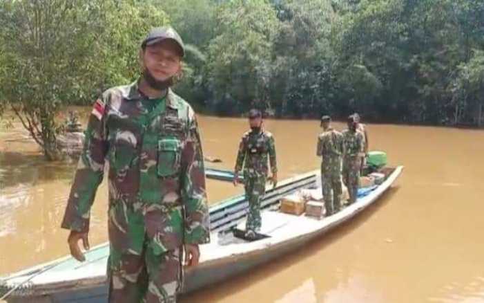 Beratnya Tugas Prajurit TNI di Perbatasan, untuk Suplai Logistik Saja Mesti Lalui Medan yang Berat