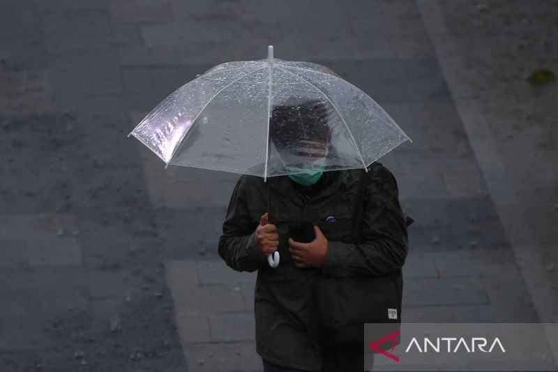 BMKG: Jakarta Hari Ini Diguyur Hujan pada Siang dan Malam