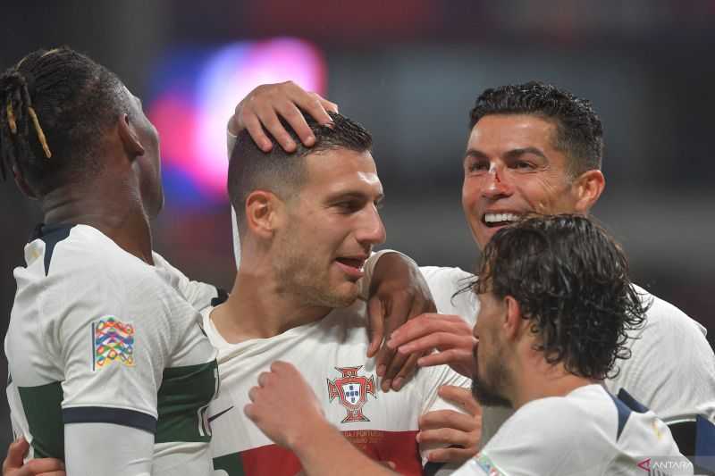 Brace Diogo Dalot Warnai Kemenangan 4-0 Portugal Atas Republik Ceko
