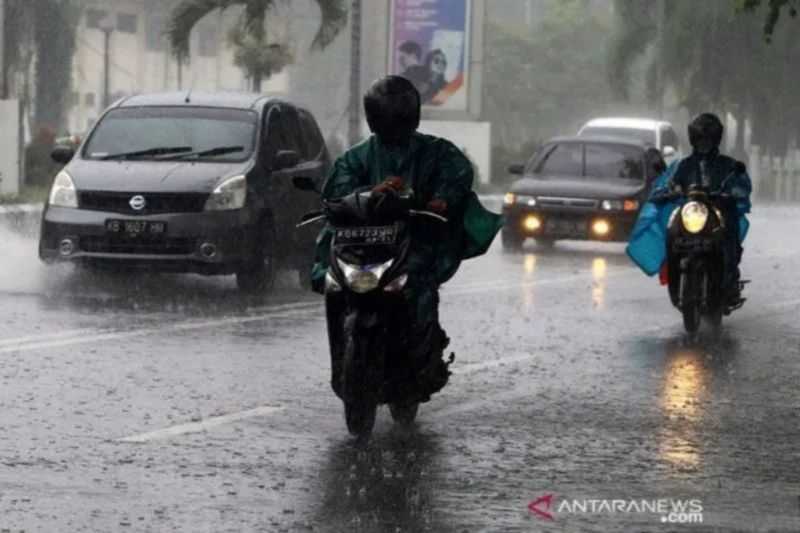 Cuaca Hari Ini, Hujan Diprakirakan Mengguyur Sebagian Kota Besar