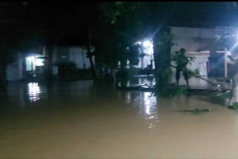 Dampak Hujan Lebat, Tiga Desa di Kabupaten Serang Terendam Banjir