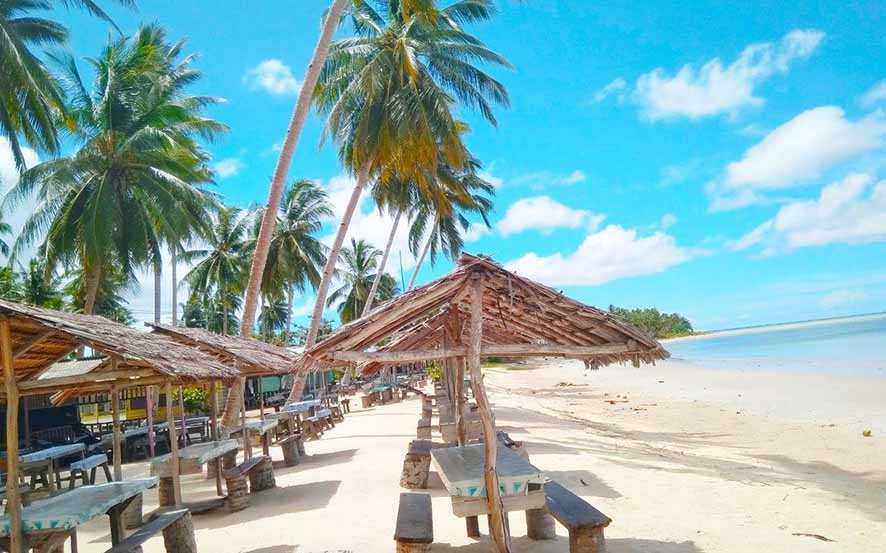 Deretan Pantai-pantai Menawan di Natuna