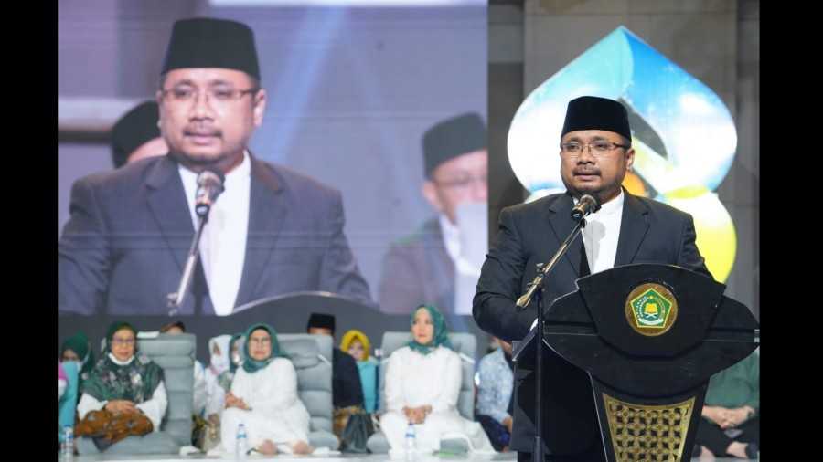 Di Puncak Hari Santri di Depan Ribuan Santri, Menag: Santri Jangan Merasa Paling Istimewa dan Jangan Minta Diistimewakan