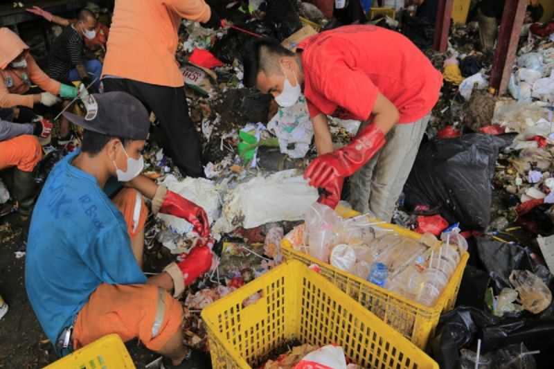 Di Tangerang, 1 Ton Sampah Organik Setiap Hari Diolah Jadi Pakan Ternak