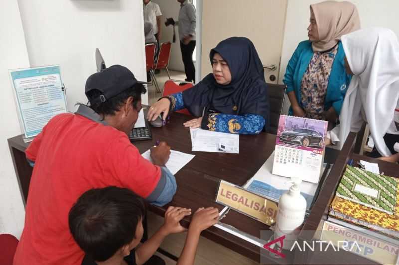 Disdukcapil Kota Cirebon gencarkan pembuatan KIA di sekolah