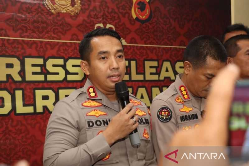 Ditetapkan Sebagai DPO, Sopir Sedan Mewah yang Diduga Tewaskan Mahasiswi Menyerahkan Diri ke Mapolres Cianjur