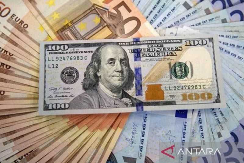 Dolar AS Masih Perkasa, Euro di Bawah Tekanan Kekhawatiran Perlambatan Ekonomi Global, Yuan Stabil