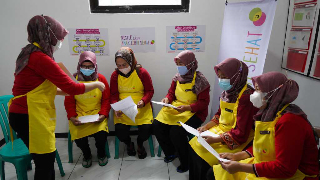 Dukung Percepatan Penurunan Stunting di Indonesia, Nestlé Indonesia dan BKKBN Hadirkan Dapur Sehat Atasi Stunting di Kabupaten Karawang 2