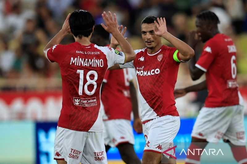 Dwigol Minamino Bawa AS Monaco Menang 3-0 Atas Strasbourg