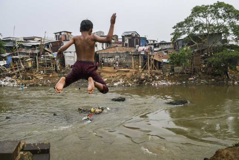 Empat RW Terkena Normalisasi  Kali Ciliwung