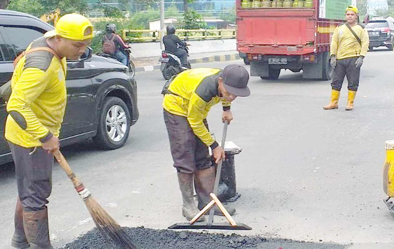 Enam Ruas Jalan Rusak di Rawa Buaya Diperbaiki Pemkot Jakbar
