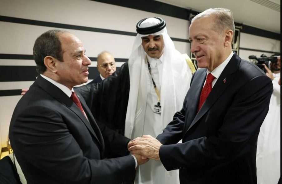Erdogan dan El-Sisi Berjabat Tangan di Piala Dunia, Hubungan Turki-Mesir Pulih?