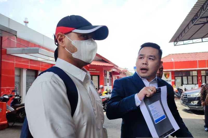 Ferry Irawan Bantah Tudingan Tak Menafkahi Istrinya, Venna Melinda