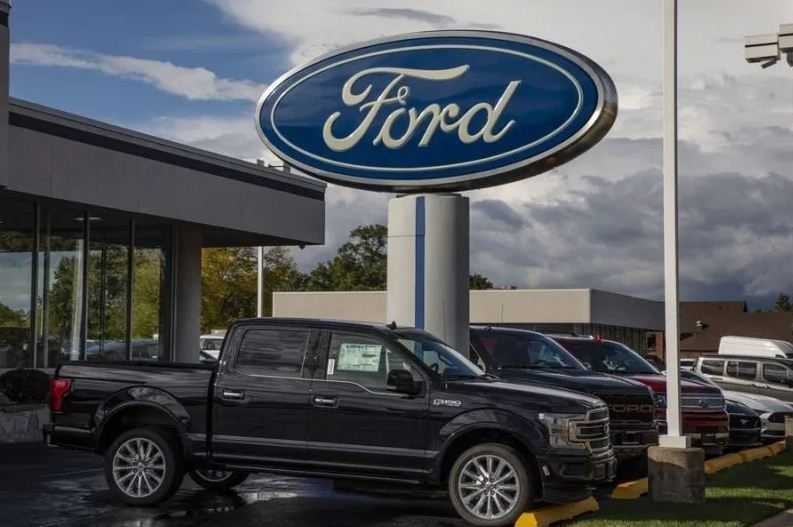 Ford Tarik Ribuan SUV di Seluruh Dunia karena Berisiko Kebakaran
