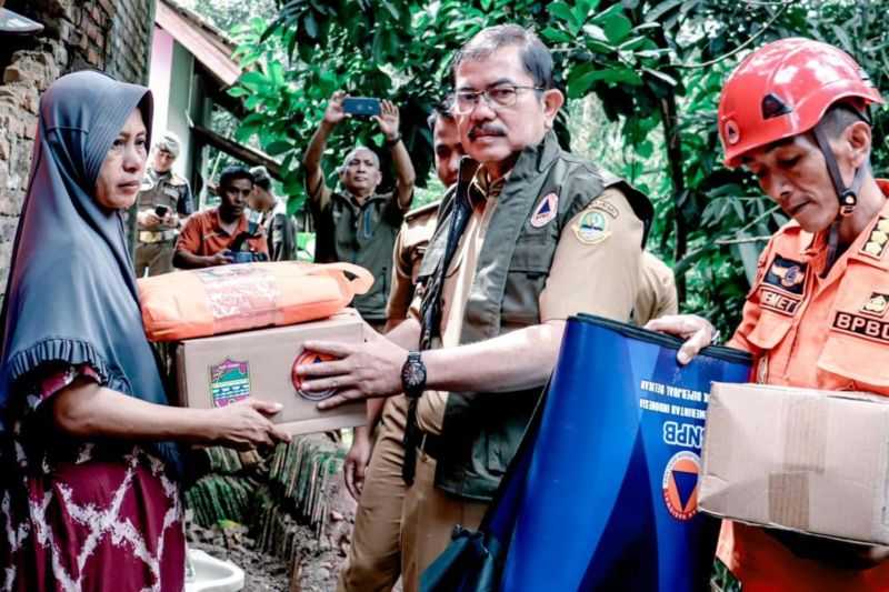 Gerak Cepat, Pemkab Ciamis Salurkan Bantuan untuk Korban Gempa yang Mengungsi