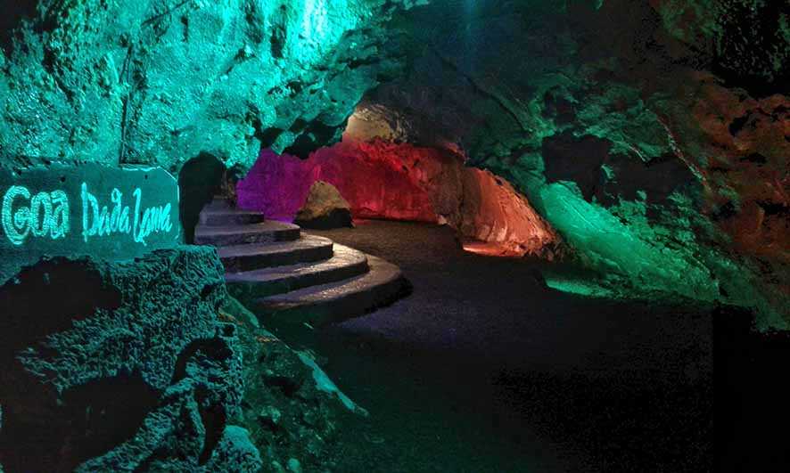 Goa Lawa, Jejak Aliran Sungai Lava yang Membeku