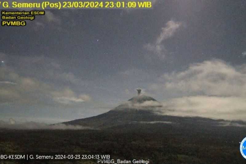 Gunung Semeru Kembali Erupsi, Letusan Setinggi 1,2 Km