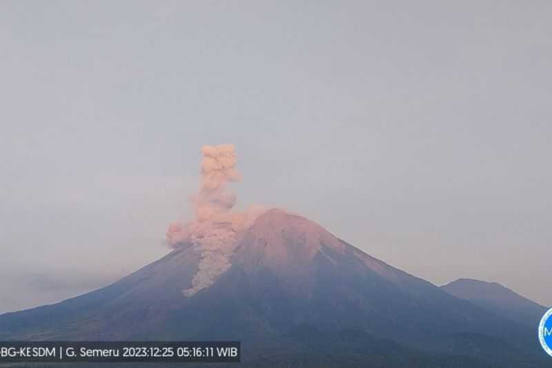 Gunung Semeru Meletus Lagi, Warga Diminta Waspada