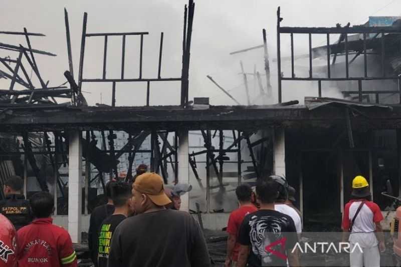 Hotel Anna Buntok Kalteng Hangus terbakar