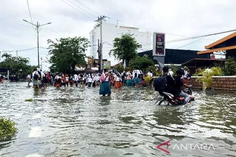 Hujan Mengguyur Mayoritas Kota Besar, Warga Medan Diminta Ekstra Waspada