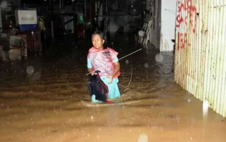Hujan Tak Kunjung Berhenti, Kota Sorong Terkepung Banjir, Dua Orang Meninggal Akibat Longsor