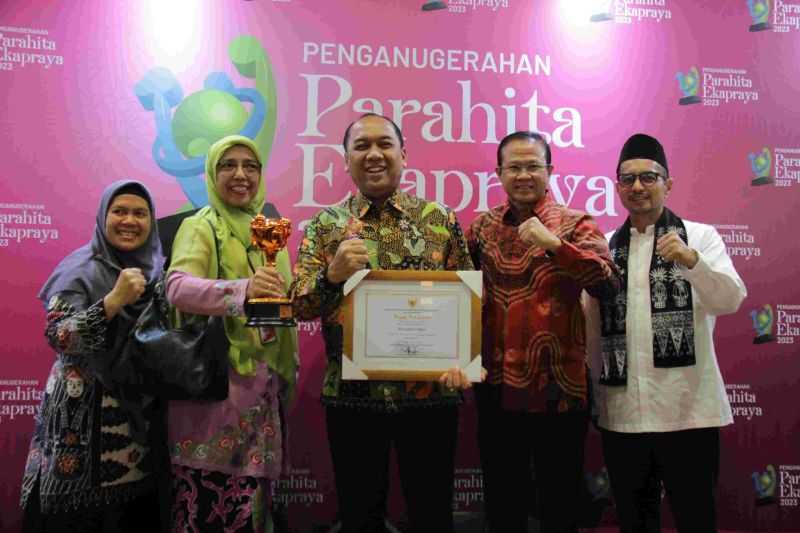 Jakarta Barat Raih Anugerah Parahita Ekapraya 2023