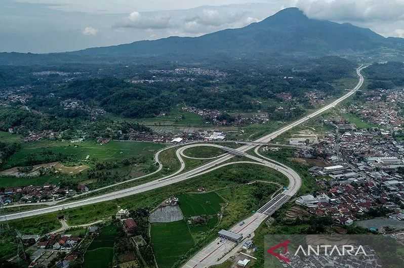 Jalan Tol Cisumdawu Dipastikan Mulai Beroperasi pada 15 April