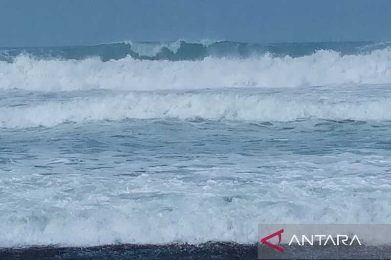 Jangan ke Pantai Dulu! Gelombang Setinggi Hingga 6 Meter Akan Terjadi di Laut Selatan Jawa