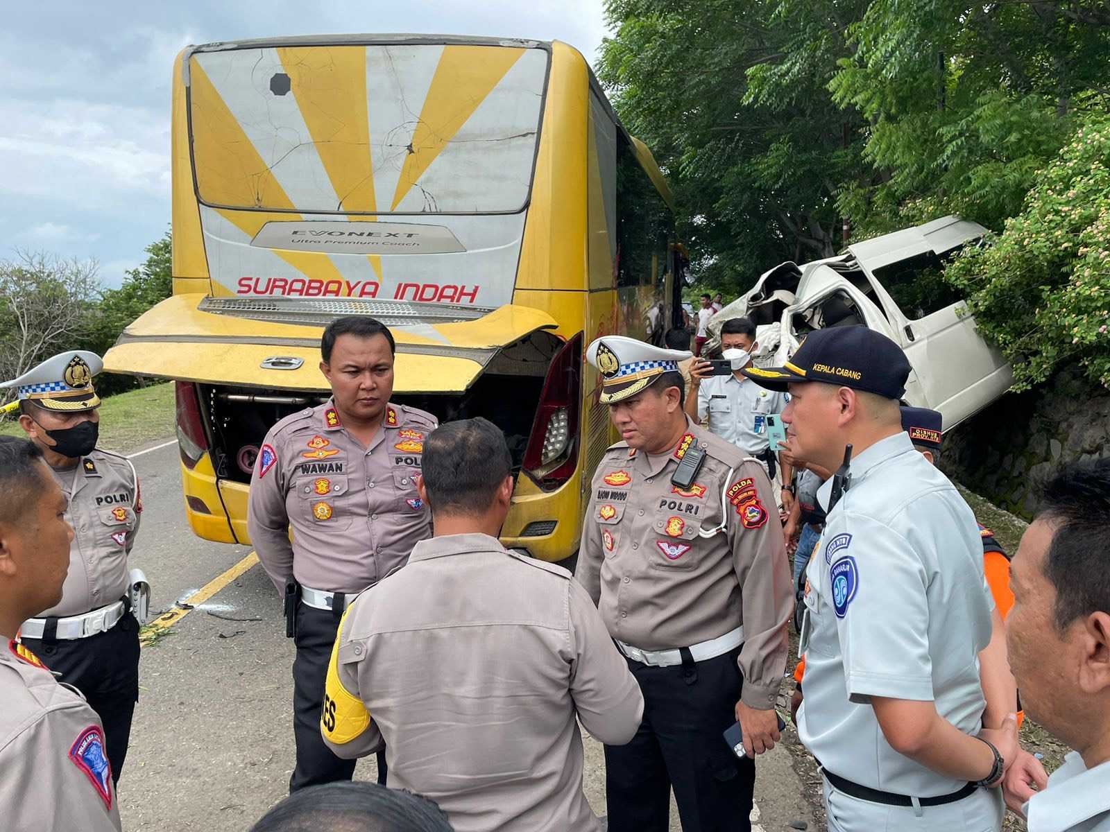 Jasa Raharja Santuni Seluruh Korban Tabrakan Bus di Sumbawa Barat 