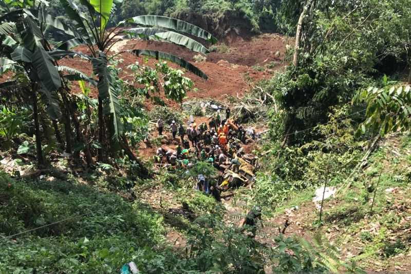 Jenderal Bintang Empat Ini Sebut 14 Jenazah Ditemukan di Longsoran Gempa Jalur Cianjur-Cipanas