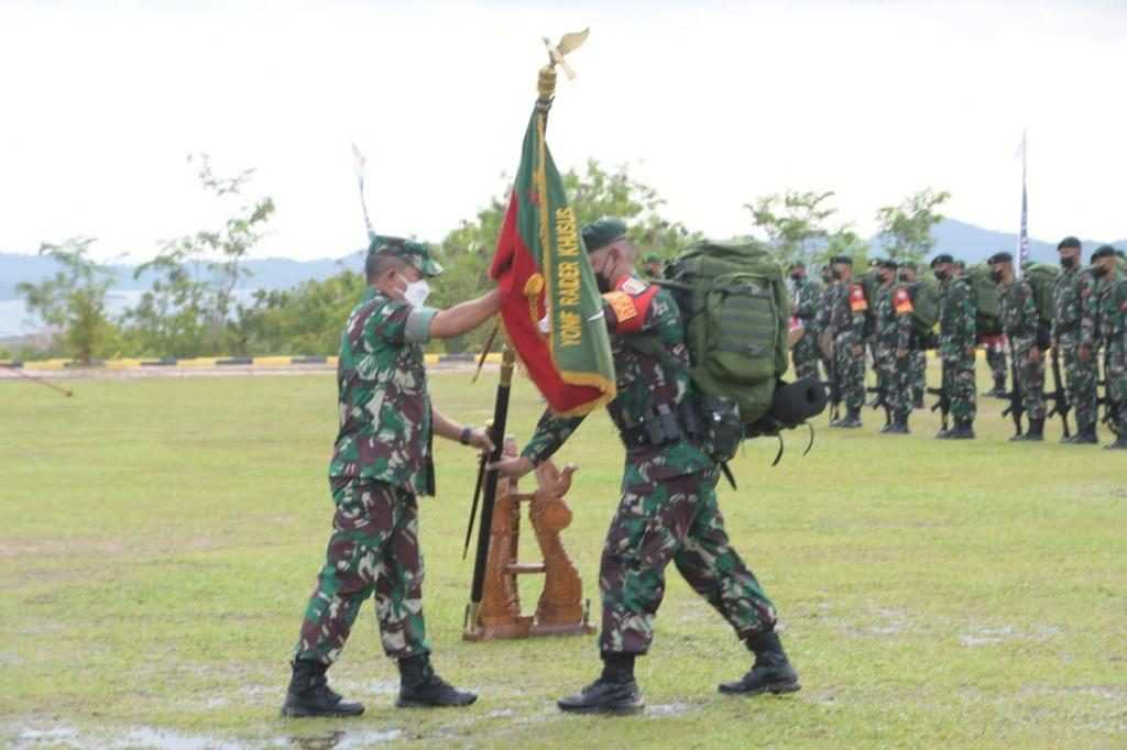 Jenderal Ini Lepas 400 Prajurit TNI yang Akan Disebar di 17 Kabupaten Papua, Untuk Menyerbu KKB?