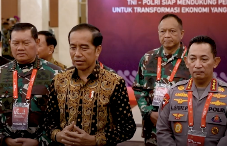 Jokowi Perintahkan TNI-Polri Tindak Tegas Tambang dan Ekspor Ilegal di RI