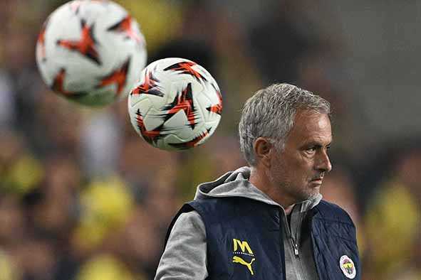 Jose Mourinho dan MU Reuni