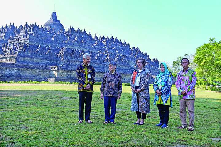 Kaisar Naruhito Kunjungi Borobudur