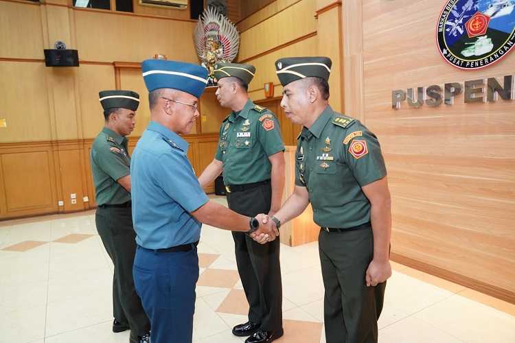 Kapuspen TNI Pimpin Serah Terima Jabatan Kabid Prodok Puspen TNI