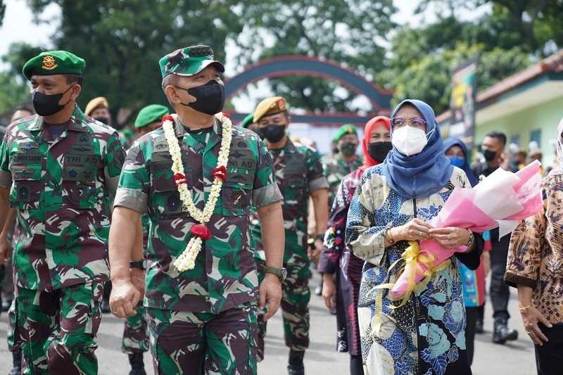 Kasad Kunjungi Sejumlah Pusdik di Jajaran Kodiklatad