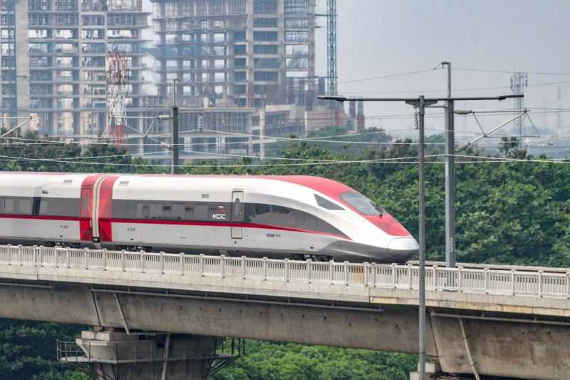 Kemenhub Tetapkan Kereta Cepat sebagai Objek Vital Nasional