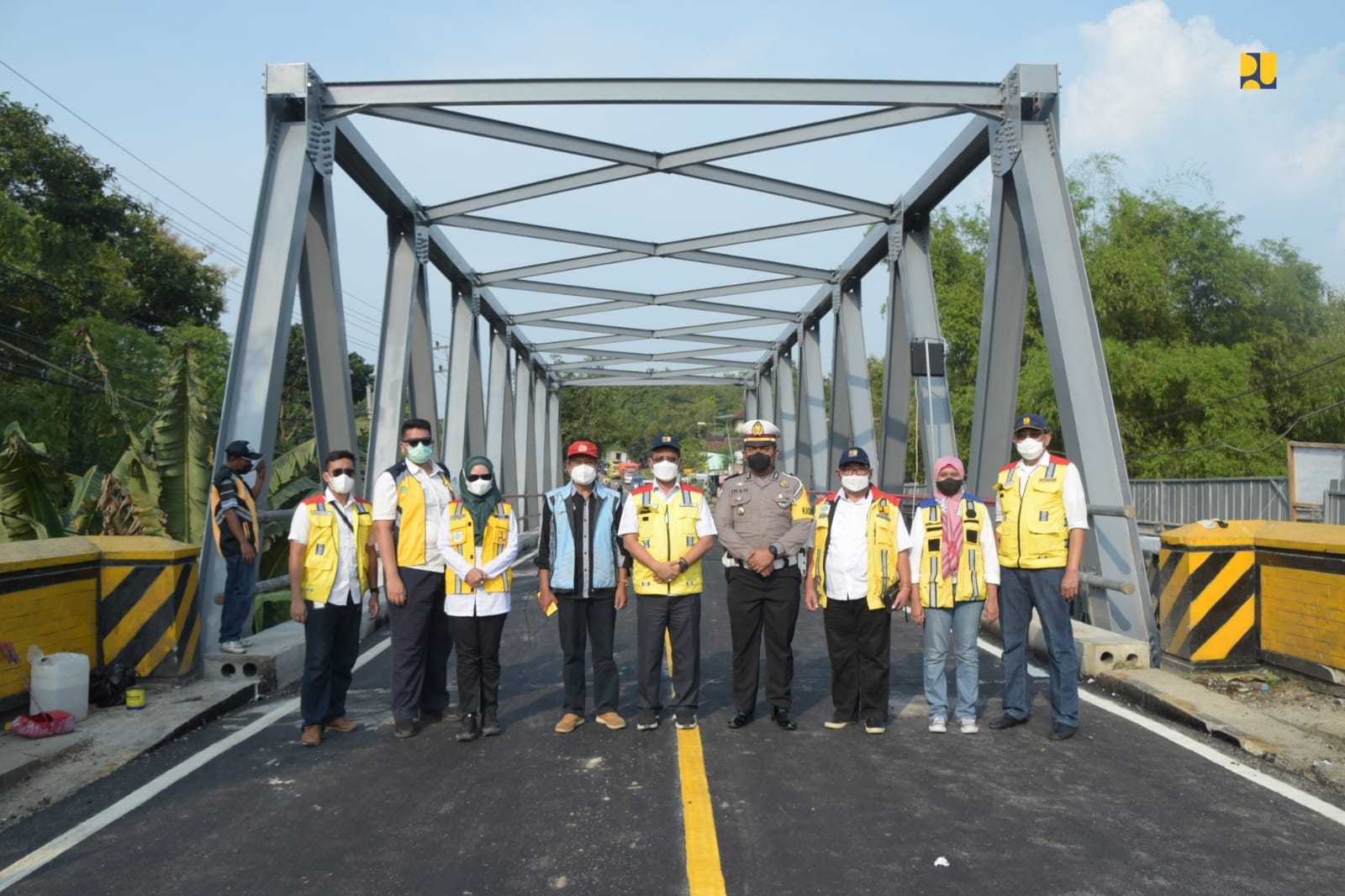 Kementerian PUPR Rampungkan Perbaikan Jembatan Ngantru di Ngawi Jawa Timur, Akses Distribusi Logistik Kembali Terbuka