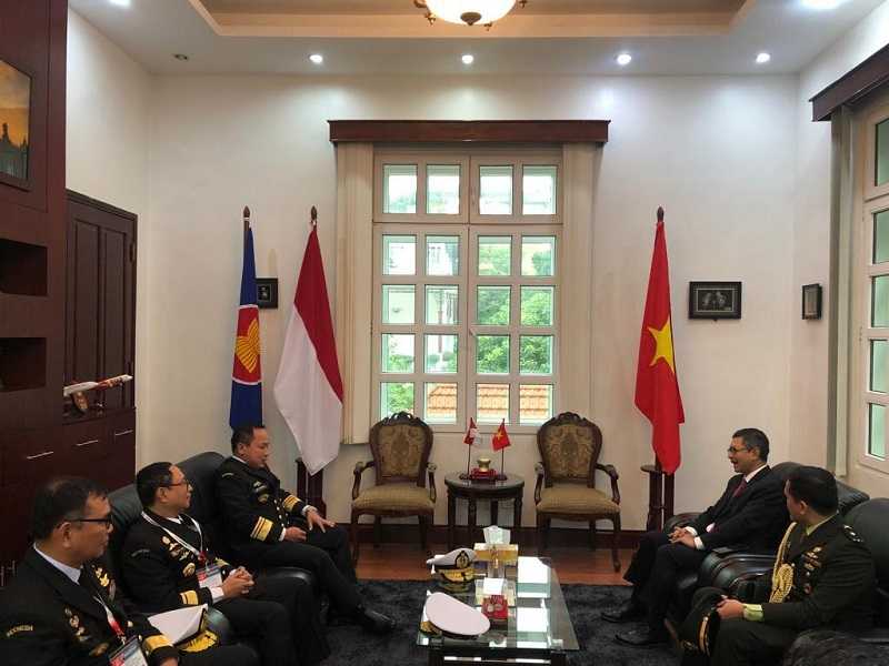 Kepala Bakamla 'Courtesy Call' ke Dubes RI di Hanoi